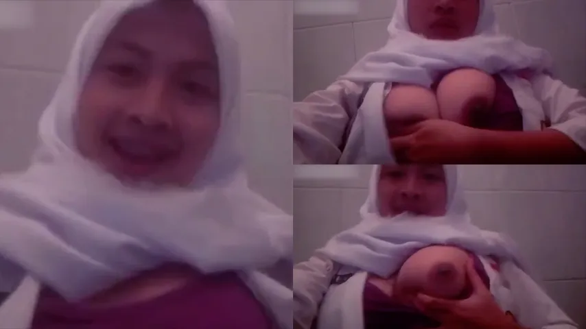 Abg Jilbab Toge di WC Sekolah