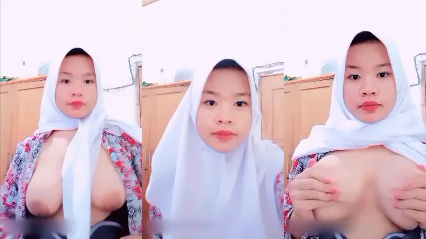 Putri Jilbab Pamer Tobrut Pulang Sekolah